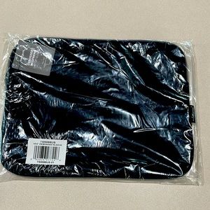 Targus Debossed Neoprene Laptop Sleeve New in bag!!! 2 bags!